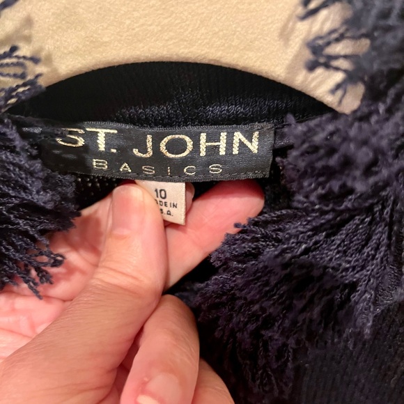 ST. JOHN.   Caviar With eyelash trim Amazing with jeans too!   ❤️.  10 flaw - Picture 5 of 8